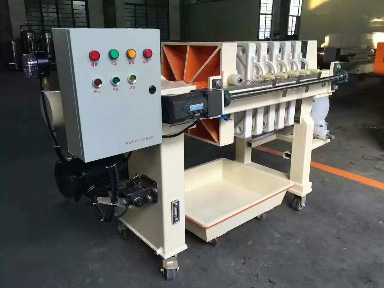 ���型全自动压滤机